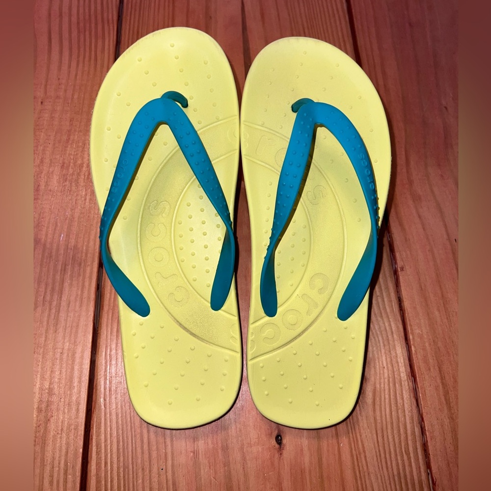 CROCS  Flip Flops